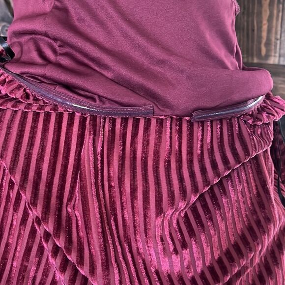 Forever 21 knit top off shoulders Velvet wine Sz-Small - Picture 9 of 10